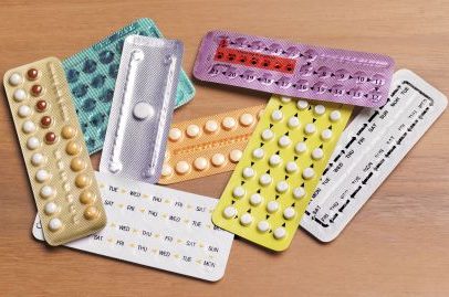 Estudo aponta que pílulas anticoncepcionais podem aumentar compulsão alimentar