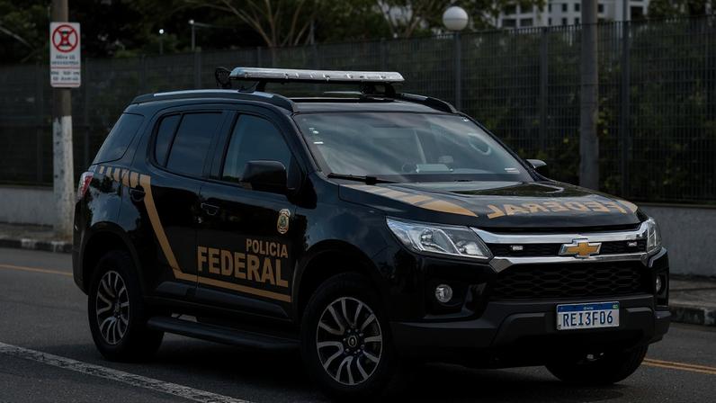04/03/2026 - São Paulo - Movimentação de jornalistas e policiais federal na sede da Polícia Federais, no bairro da Lapa em São Paulo. Hoje o presidente do Banco Master, Daniel Vorcaro foi preso pela PF. Foto: Paulo Pinto/Agência Brasil