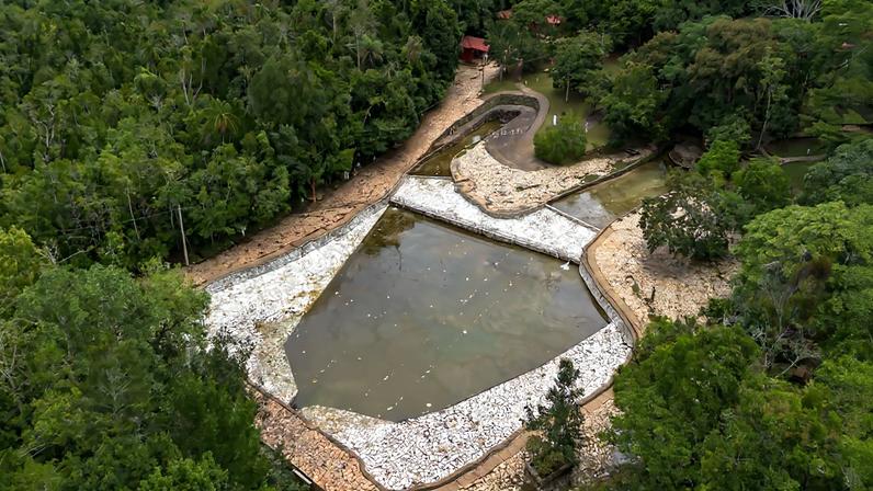 Fechadas há 4 meses, piscinas da Água Mineral não têm sequer previsão de obras