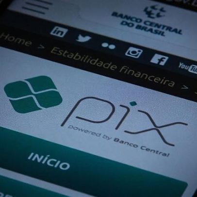 Professora afirma ser criadora do Pix e busca indenização de R$ 1 milhão ao BC