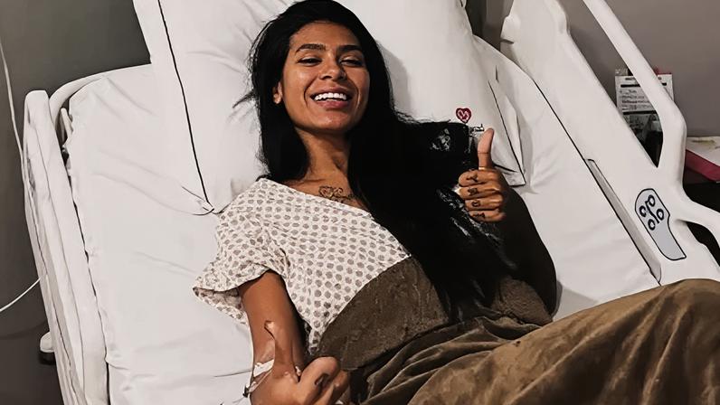 Pocah explicou motivo que a levou para a mesa de cirurgia