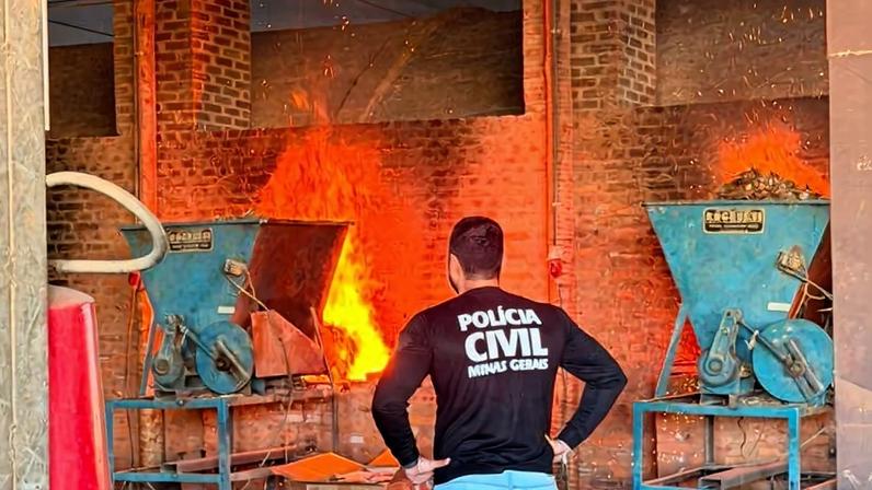 Polícia Civil incinera 250 kg de drogas apreendidas em operações em Porteirinha