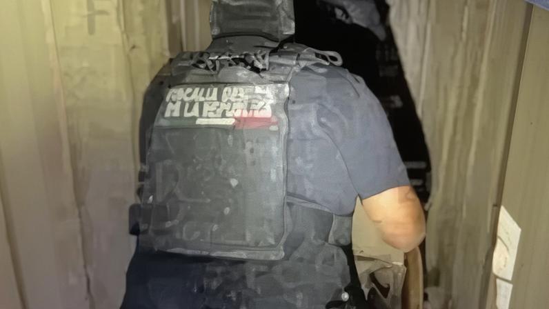 Polícia encontra túnel clandestino usado para tráfico que liga os EUA ao México