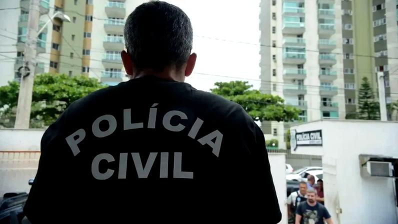 Agente da Polícia Civil do Rio de Janeiro.
