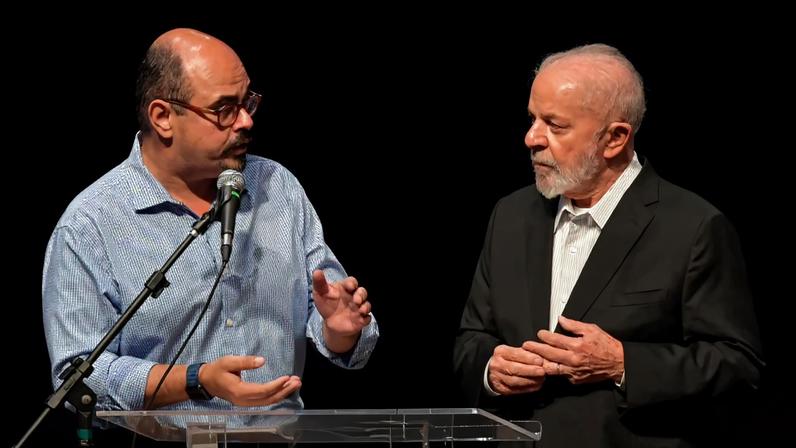 Encontro entre Lula e Simões durante passagem do presidente por Belo Horizonte, no início de seu mandato