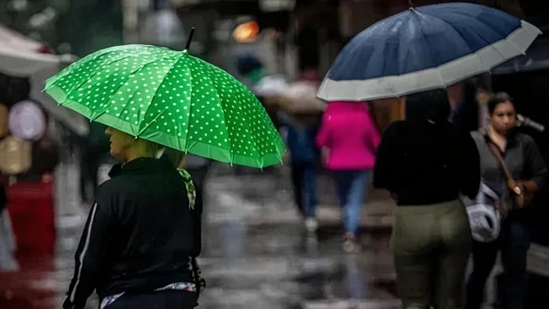 Fortes tempestades elétricas atingem o Rio Grande do Sul.