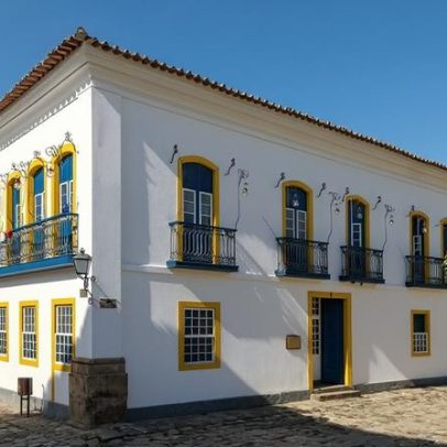Hotel em casarão histórico de Paraty une patrimônio, cultura caiçara