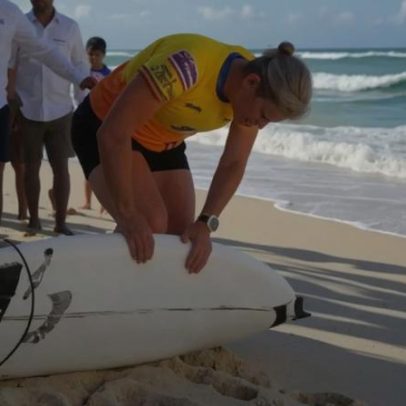 Surfista americana quebra prancha ao meio e sofre corte na perna em Saquarema