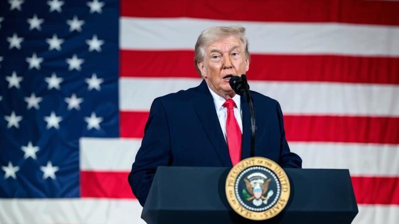 Trump anuncia acordo com Irã e fim do bloqueio naval no Estreito de Ormuz