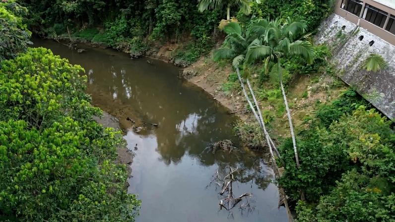 Mutirão de limpeza de córregos e rios faz parte de ações para diminuir impactos do El Niño.