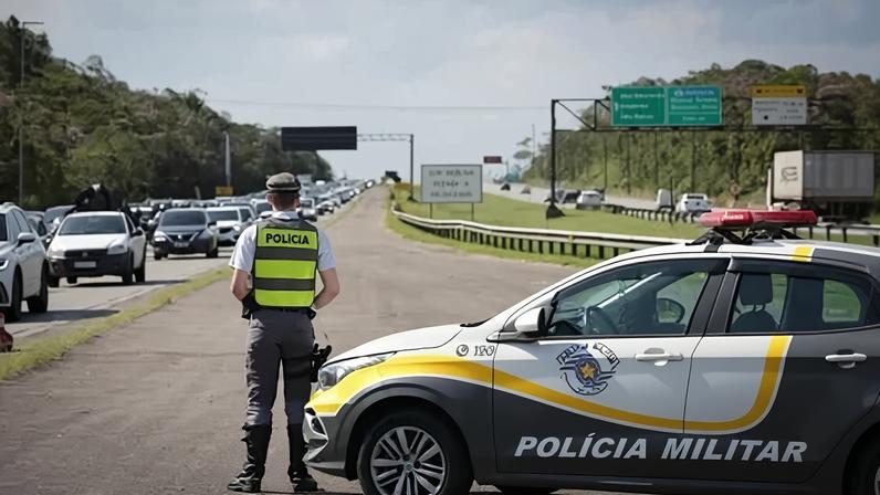 Segundo dados, na Operação Corpus Christi de 2025, cerca de 17,6 mil veículos foram fiscalizados, incluindo coletivos e veículos de carga