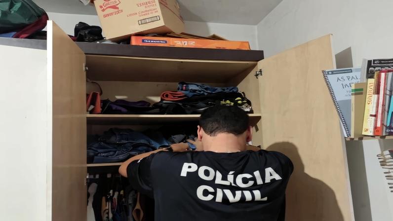 Técnica de enfermagem é presa por extorquir família de paciente em UTI