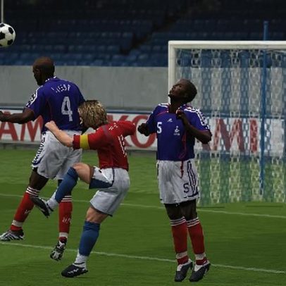 Cinco clássicos do futebol que marcaram as décadas de 90 e 2000