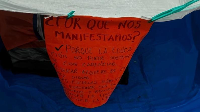Professores realizam protesto no México antes da Copa do Mundo de 2026