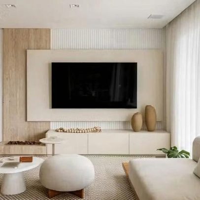 Altura ideal da TV na sala: arquitetas indicam medida de conforto visual