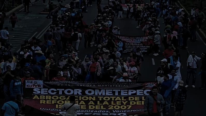 Protestantes mexicanos marcharam em direção ao Estádio Azteca