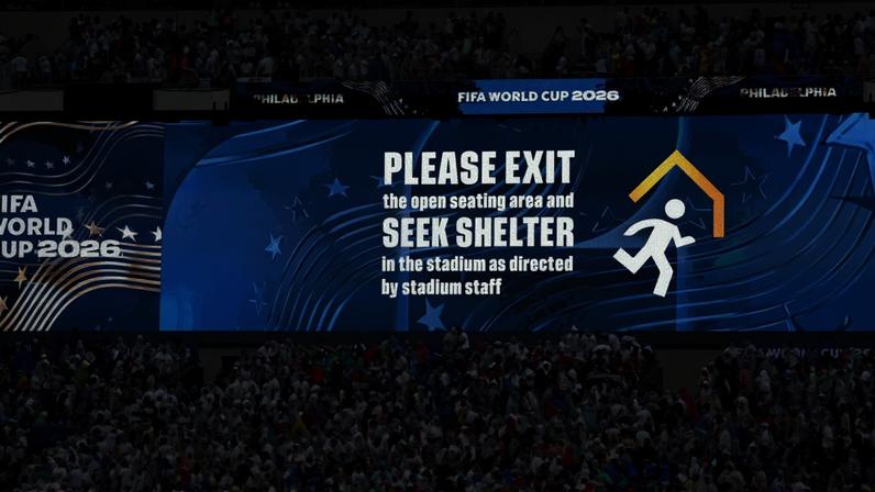 Jogo da França x Iraque é o primeiro paralisado por protocolo de raio
