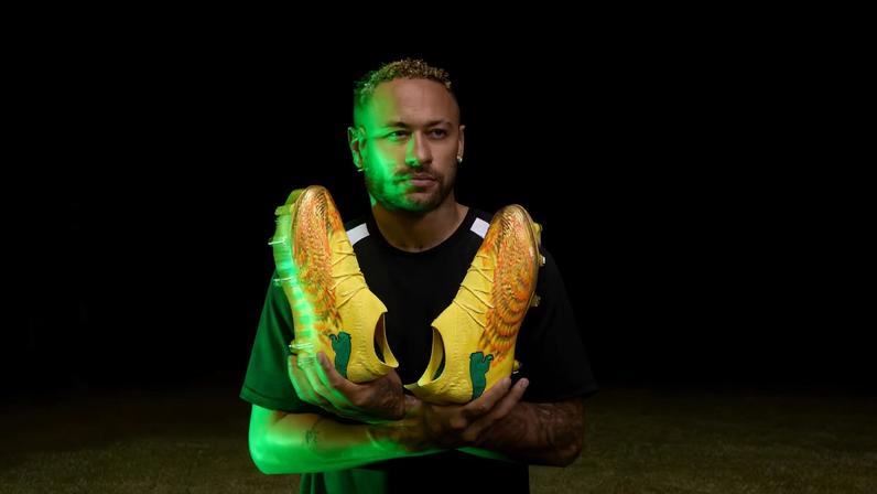 Nova chuteira de Neymar — Foto: Divulgação