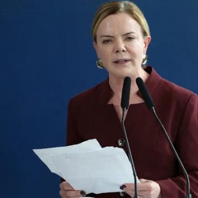 Gleisi critica proposta dos EUA de nova tarifa: Brasil não cede no Pix