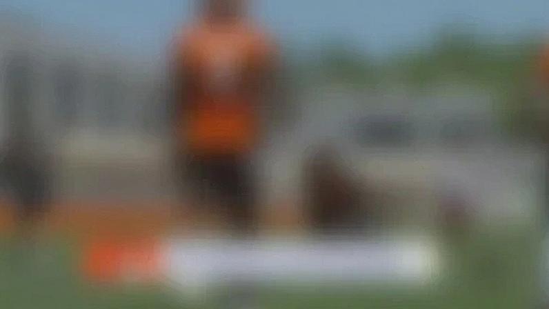 Qual quarterback oferece maior chance de vitória aos Browns: Sanders ou Watson?