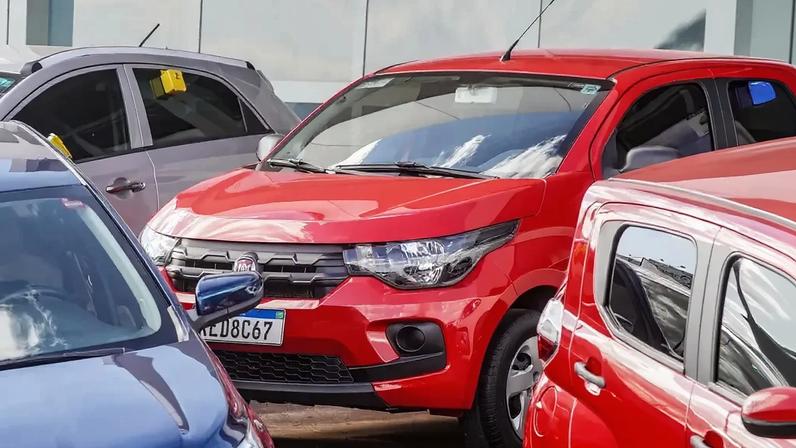 Automóveis à venda em Brasília (Foto Rafa Neddermeyer/ Agência Brasil)