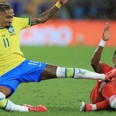 Ancelotti pode encaixar Raphinha na seleção? Colunistas debatem