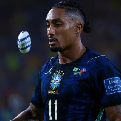 Esposa de Raphinha apoia jogador lesionado na Copa com retorno esperado