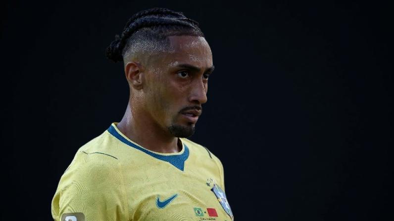 Raphinha em ação durante Brasil x Marrocos, jogo da Copa do Mundo