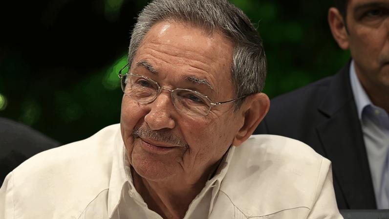 Raúl Castro participou de reunião do governo por videoconferência; mesmo sem cargo público oficial, o irmão de Fidel Castro segue sendo uma figura de poder importante em Cuba
