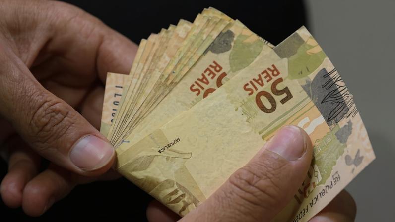 real, dinheiro, notas, pagamento décimo terceiro