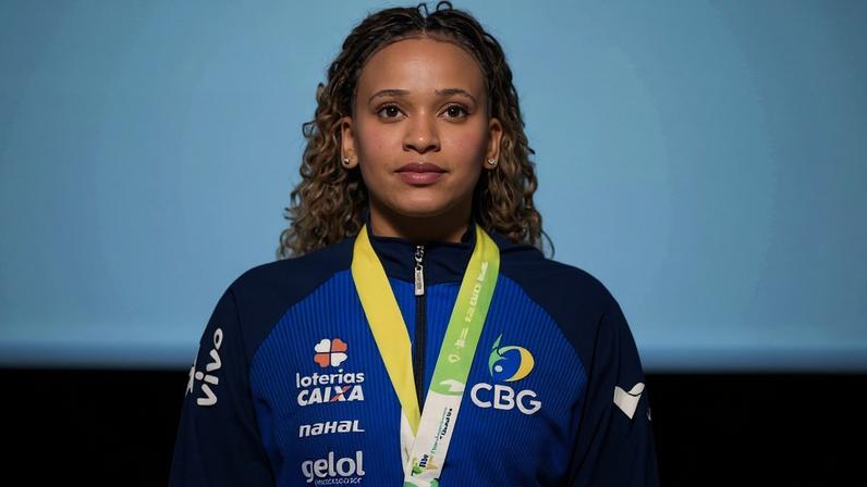 Rebeca Andrade voltou às competições com medalha de ouro no Rio de Janeiro