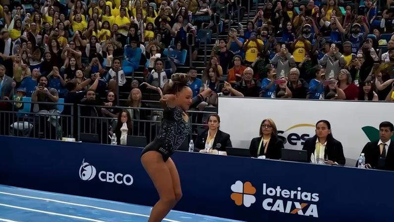 Rebeca Andrade retorna, nota no salto e Brasil leva prata por equipes no Pan
