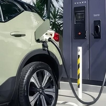 Brasil ultrapassa 25 mil pontos de recarga rápida para carros elétricos