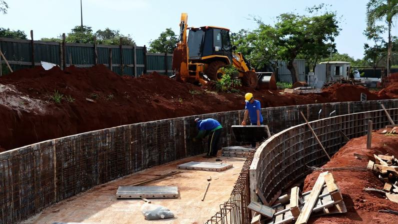 Reforma da Piscina com Ondas avança e prevê área para bebês e toboágua
