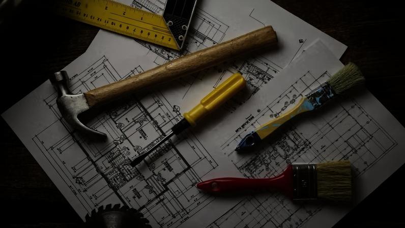 O RRT registra atividades de arquitetura e urbanismo no âmbito do CAU, enquanto a ART registra atividades técnicas de engenheiros e agrônomos no CREA