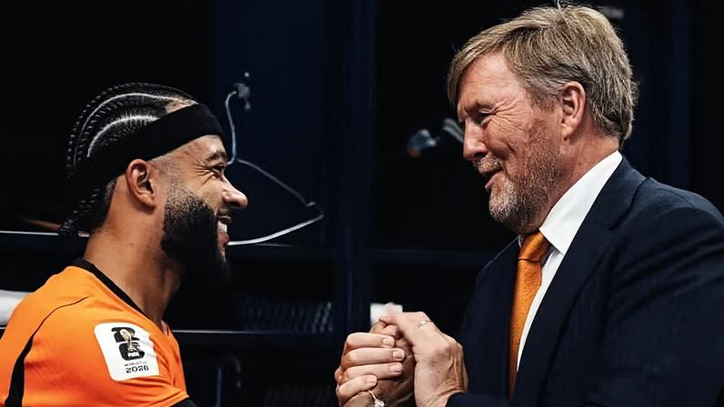 Rei da Holanda, Willem-Alexander, elogia Memphis Depay após goleada sobre a Suécia (Foto: Divulgação/Holanda)