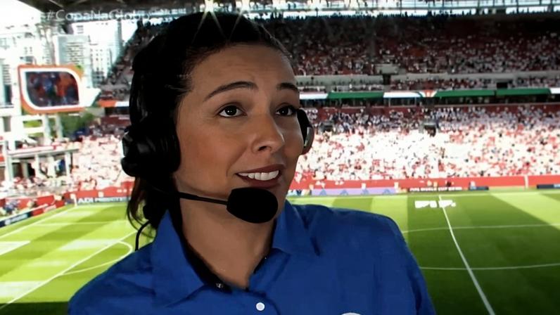Renata Silveira se emociona antes de Alemanha x Costa do Marfim