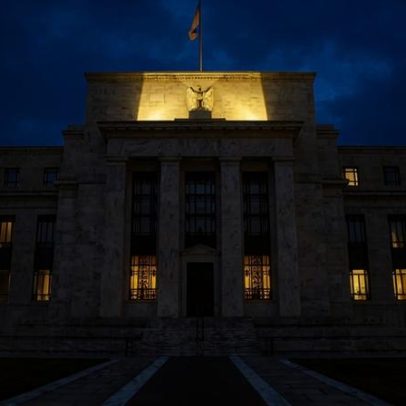 Fed mantém juros e abandona expectativa de cortes em 2026
