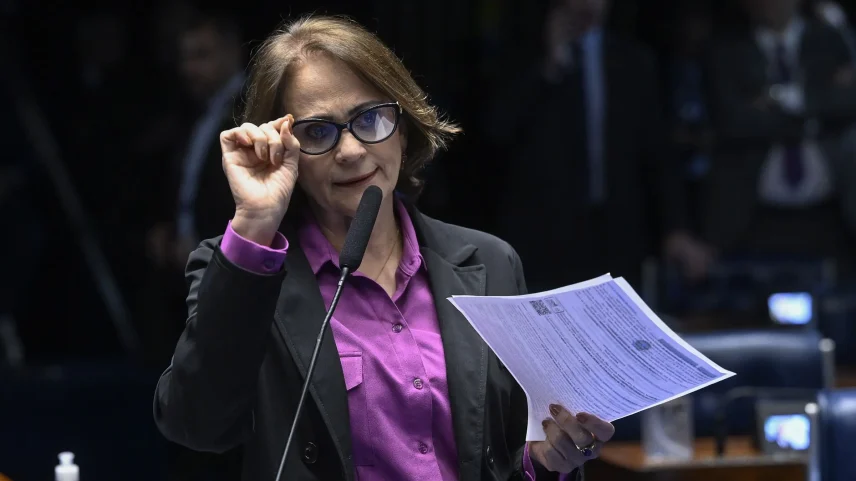 Damares Alves foi relatora, no Senado, do PDL que derruba resolução abortista do Conanda. (Foto: Carlos Moura/Agência Senado)