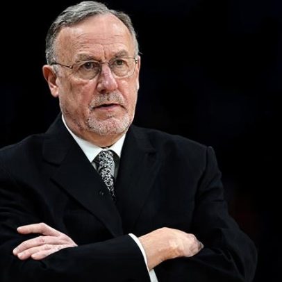 Técnico da NBA com mais de mil vitórias morre aos 79 anos