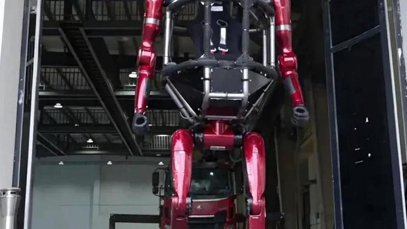 Homem de Ferro? Marca chinesa lança robô gigante pilotado por humanos
