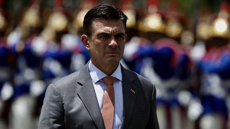 Rodrigo Paz mobiliza Forças Armadas para liberar estradas bloqueadas; na imagem, o presidente boliviano
