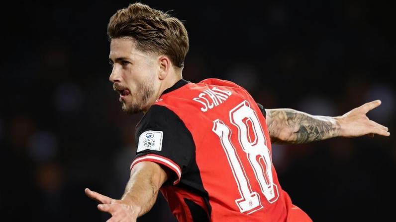 Romano Schmid celebra gol da Áustria sobre Jordânia em jogo da Copa do Mundo