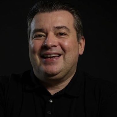 Rômulo Mendonça é afastado pela Amazon Prime Video após debochar de colega