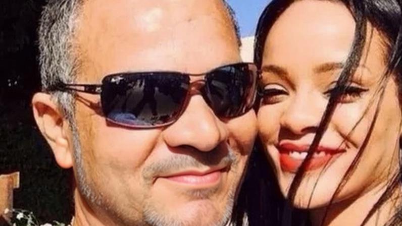 Rihanna fez post para o pai, Ronald Fenty