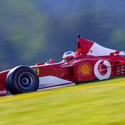 Barrichello relembra momentos em Spielberg durante a Red Bull Legends Parade