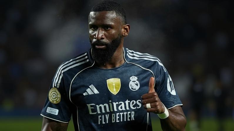 Rüdiger renovou seu contrato com o Real Madrid