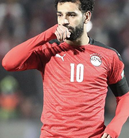 Ídolo do Liverpool, Mohamed Salah é o grande destaque da seleção do Egito