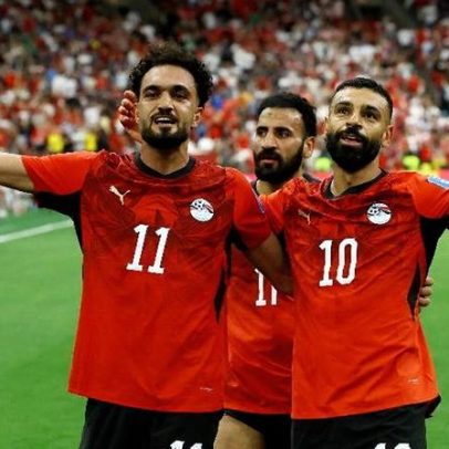 Egito se classifica em jogo eletrizante com gols de Salah, Ziko e Trézéguet