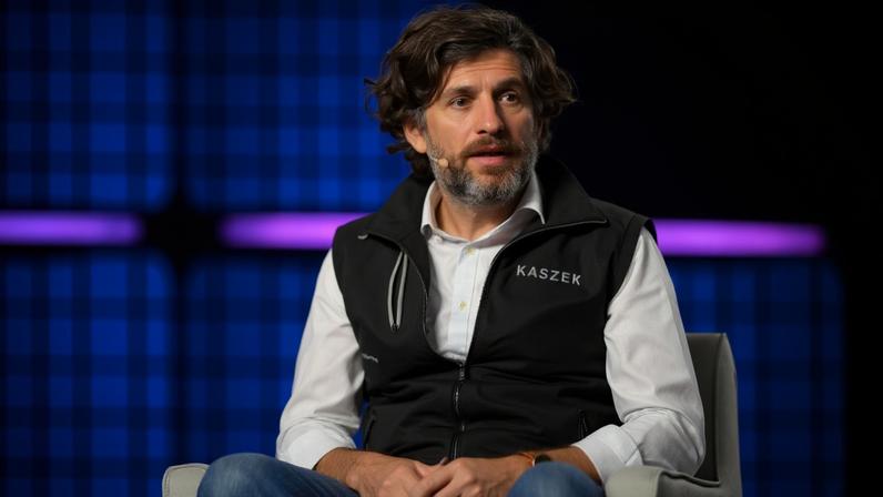 Santiago Fossatti, da Kaszek: adoção de IA mais acelerada que a de software na América Latina (Web Summit Rio/Divulgação)